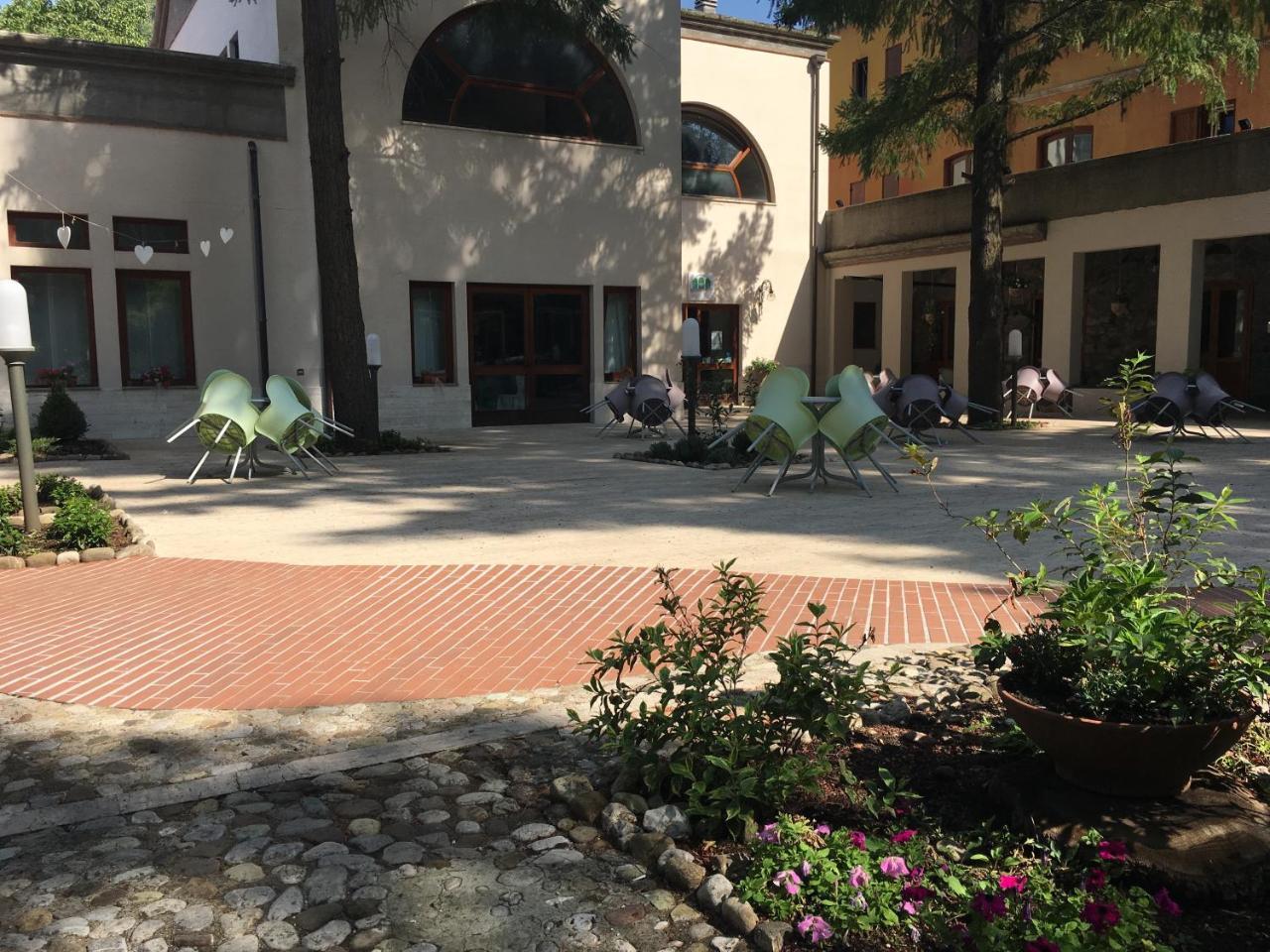 Borgo Villa Maria Monticchio  Ngoại thất bức ảnh